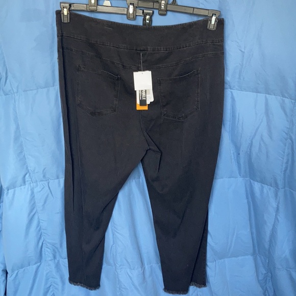Ruby Rd pull on ankle pant raw hem w tencel & slimming contour waistband 2X - Picture 8 of 17
